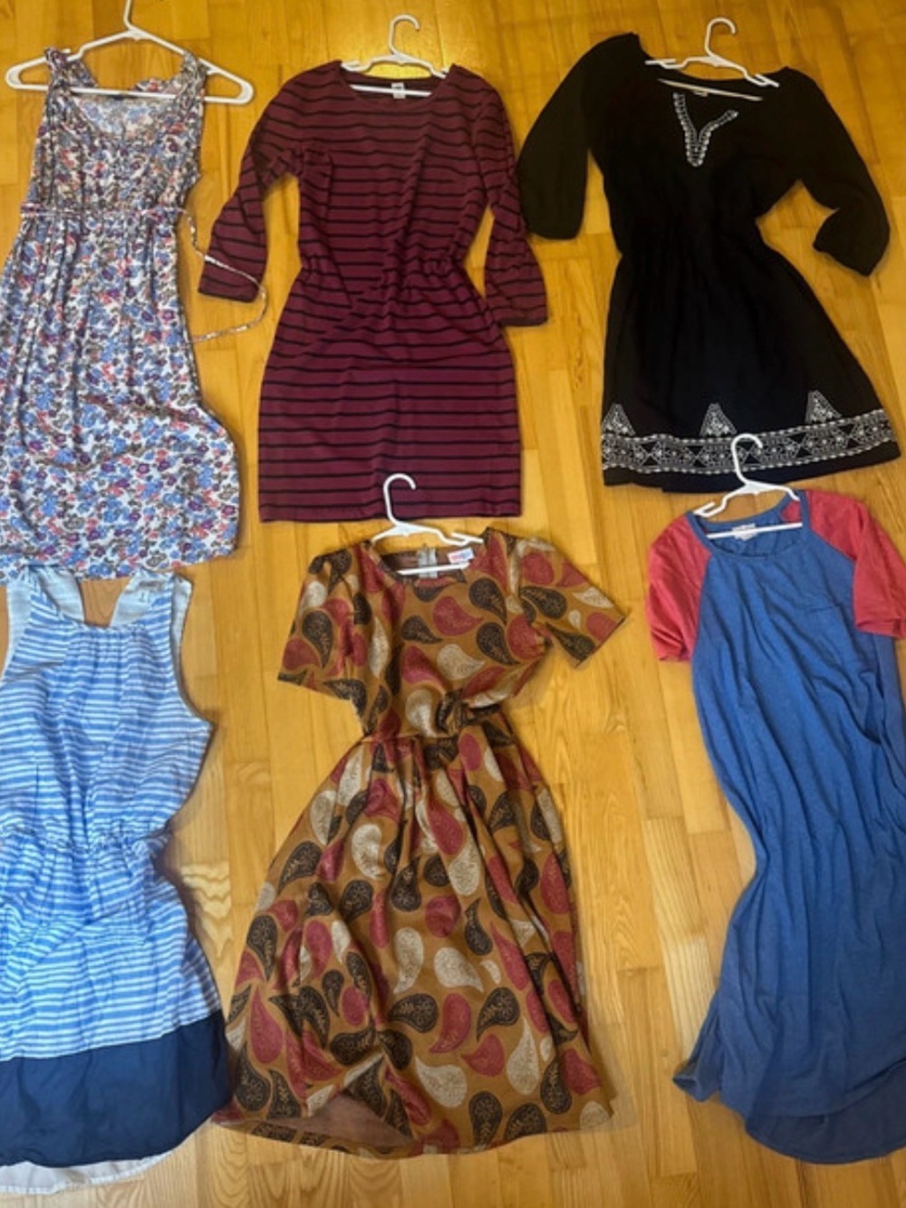Old Navy and LulaRoe bundle of 6 dresses